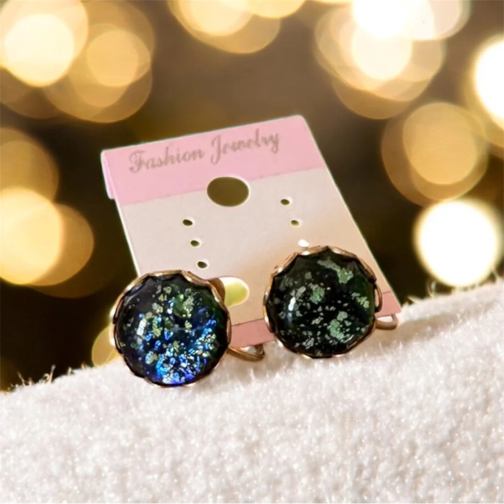 Vintage Aurora Sparkle Screw Back Earrings